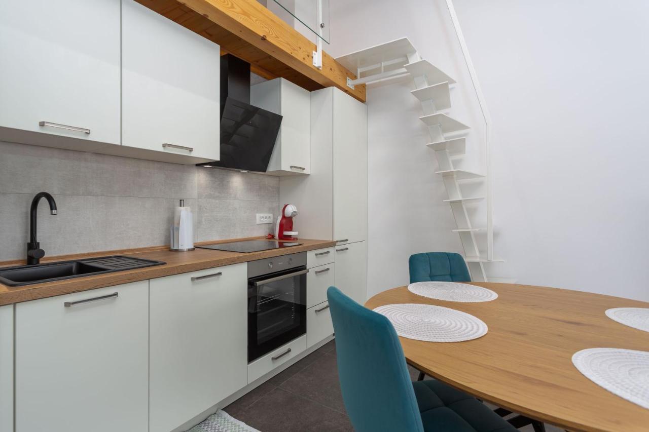 Gallery Apartment In Skrbčići Kültér fotó